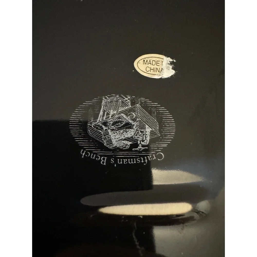 Craftsman's Bench Ashtray - Neptune Black Square Four Cigar‎